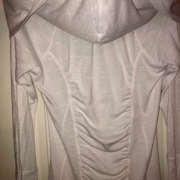 🤍 White ‘Zella’ Top 🤍 - Picture 2 of 2